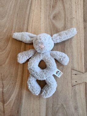 EUC Jellycat Bashful Bunny Ring Rattle